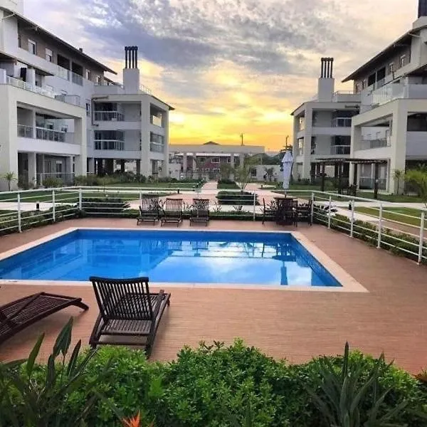 Lindo Apartamento Frente Mar Em Condominio Club Florianópolis
