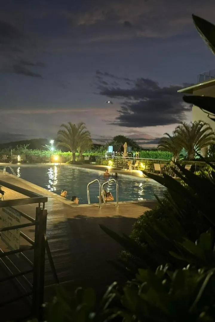 Lindo Apartamento Frente Mar Em Condominio Club Florianópolis 0*,  Brasil