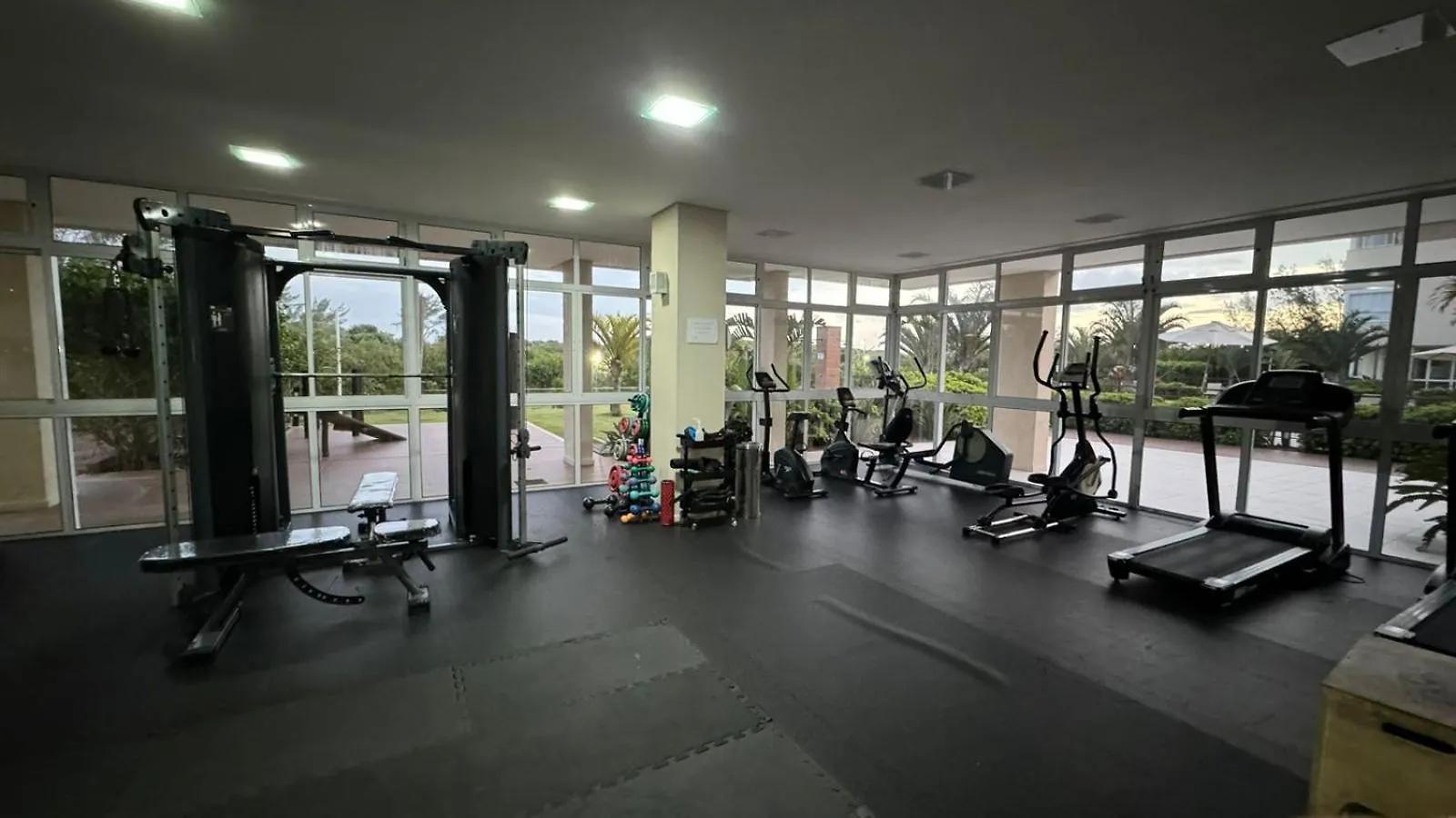 Lindo Apartamento Frente Mar Em Condominio Club Florianópolis 0*,  Brasil