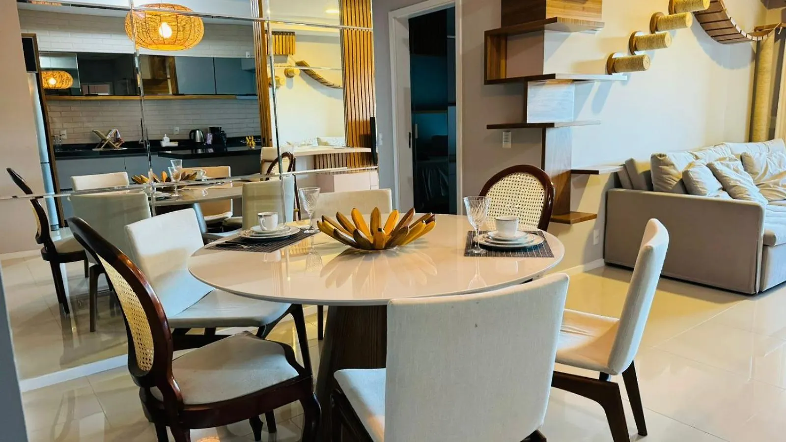 Lindo Apartamento Frente Mar Em Condominio Club Florianópolis