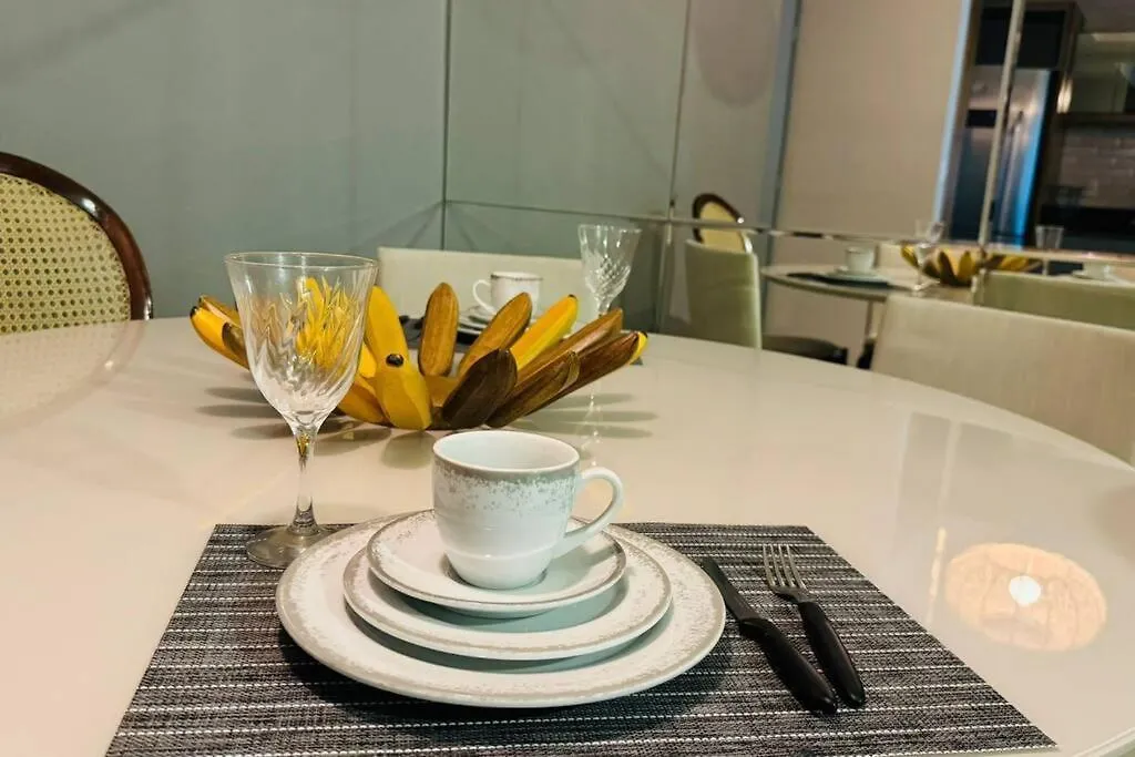 Lindo Apartamento Frente Mar Em Condominio Club Florianópolis Brasil