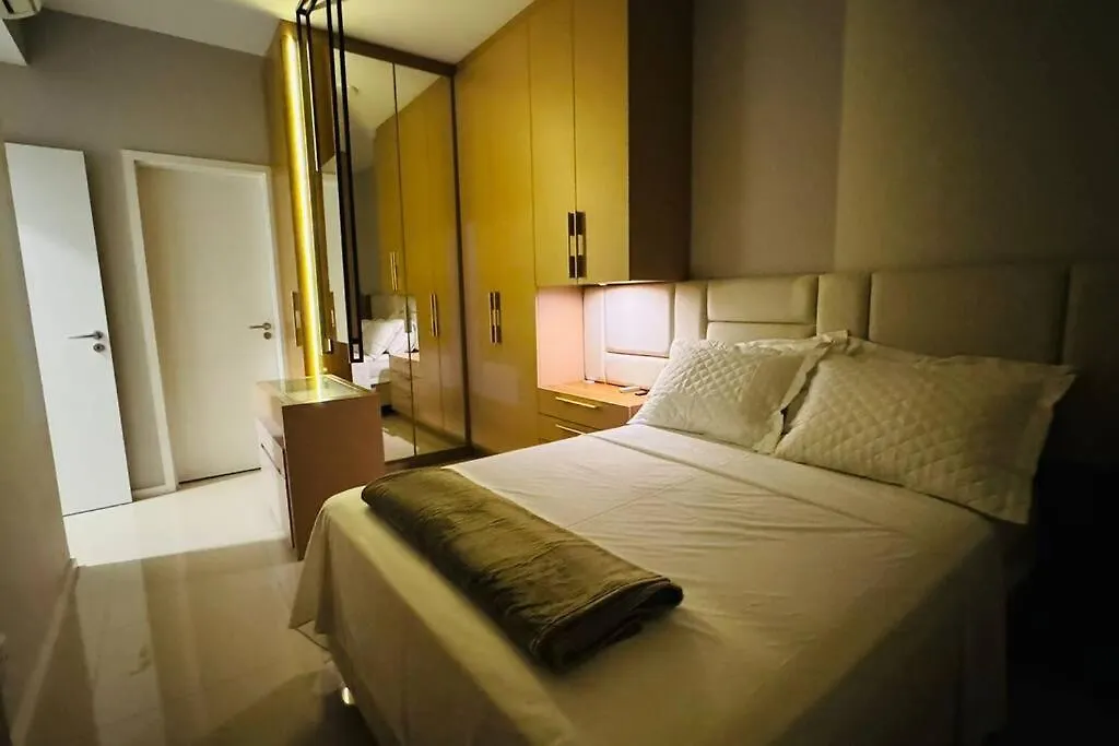 Lindo Apartamento Frente Mar Em Condominio Club Florianópolis