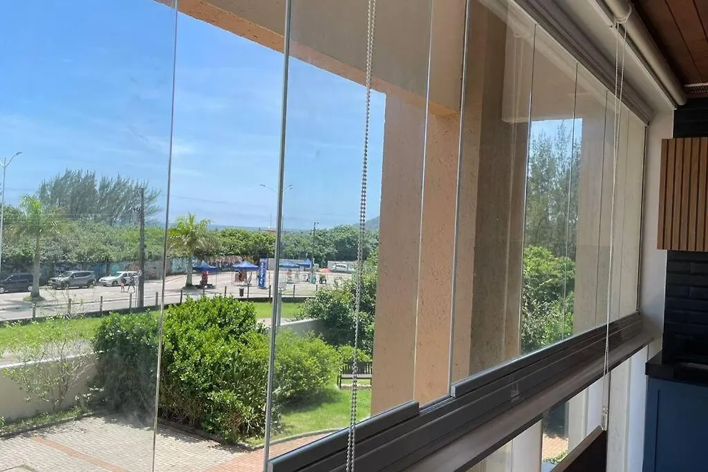 Lindo Apartamento Frente Mar Em Condominio Club Florianópolis Brasil